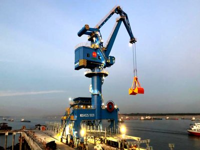 关于门座式起重机金属结构的故障